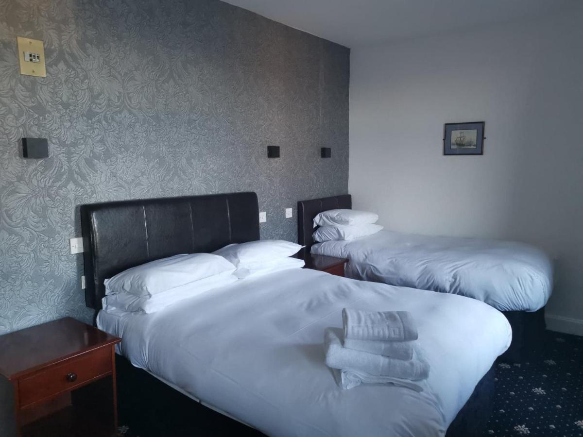 Marine Hotel Buckie Ngoại thất bức ảnh